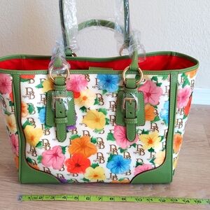 Dooney & Bourke Medium Taylor Shopper, Coated Cotton with Lime Leather Trims